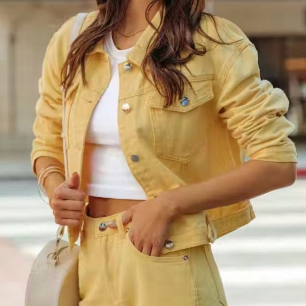 VICI, Dee Elly - Cropped Denim Jacket